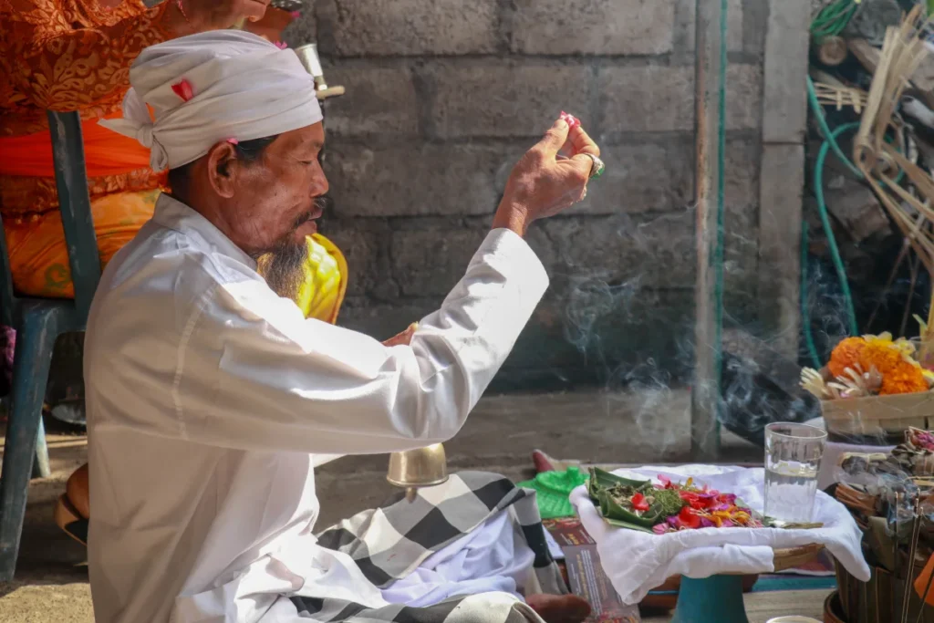 Traditional healers, known as Balian or Dukun, play a vital role in Balinese society.