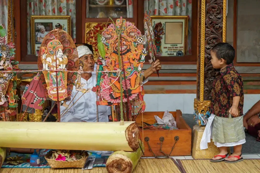 What makes Bali an excellent educational travel destination