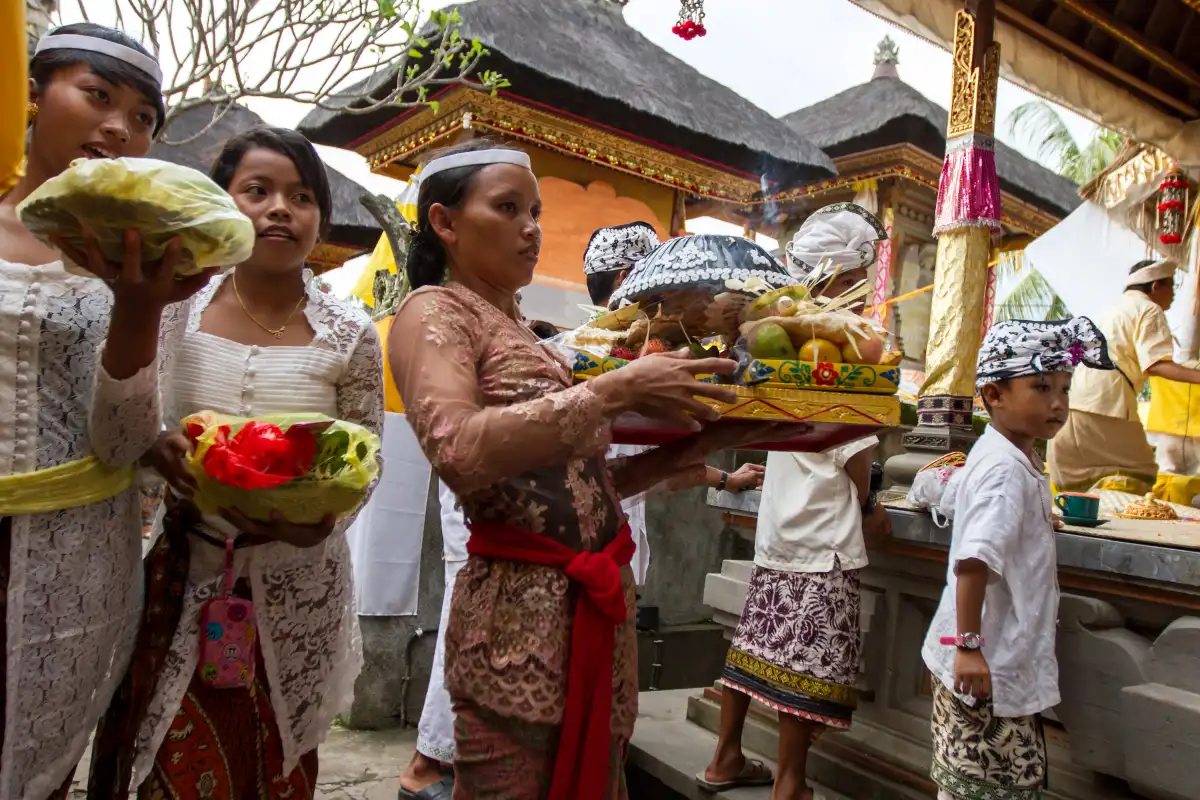 Traditional Balinese villagers